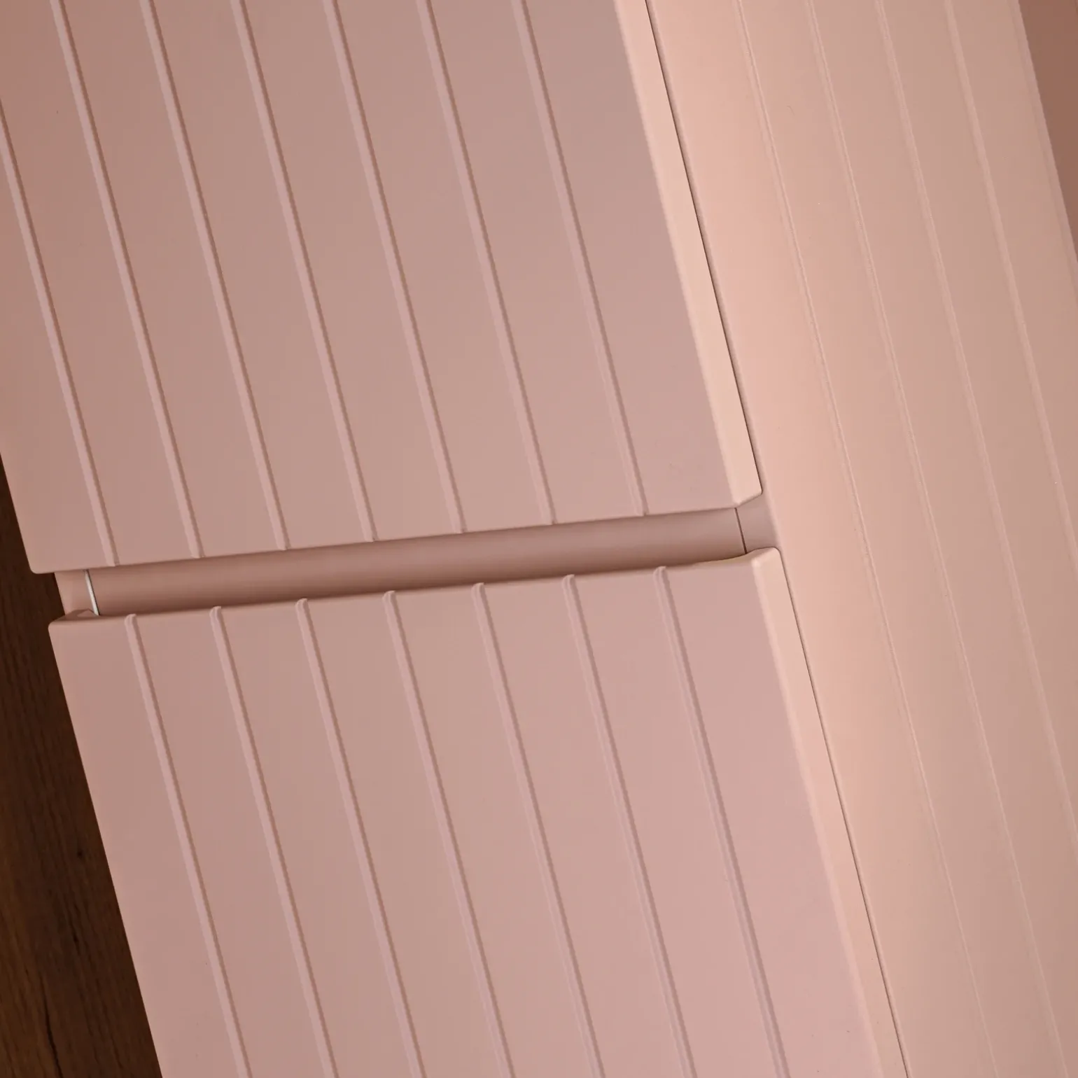 Colonna bagno sospesa 35x160h cm cannettato 2 ante rosa Autentic