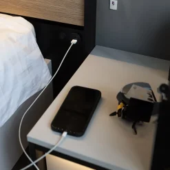 Letto oversize contenitore 180x200cm con LED e presa USB-C grigio nero rovere Luna