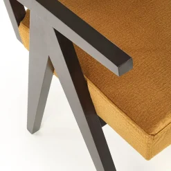 Poltrona design legno velluto giallo senape Lugano