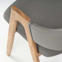 Set 2 sedie moderne in ecopelle grigio con gambe in rovere Elvis